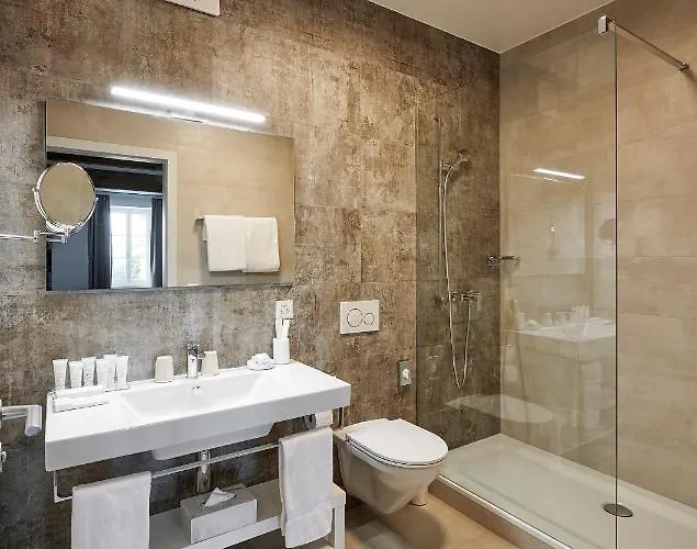 Hotel La Croix-blanche 3*