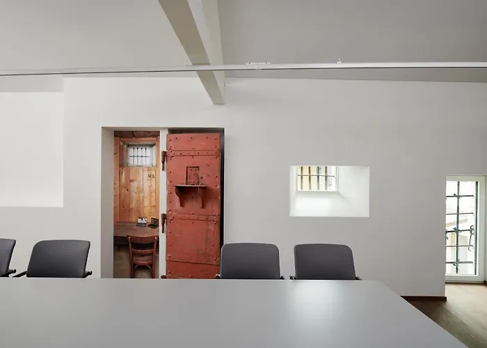 호텔 La Croix-blanche 3*