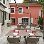 Hotel La Croix-blanche 3*